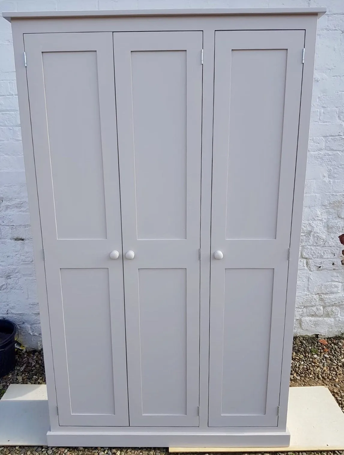 **3 Door Hall, Utility Room, Cloak Room Coat & Shoe Storage Cupboard (35 cm deep) OPTION 2