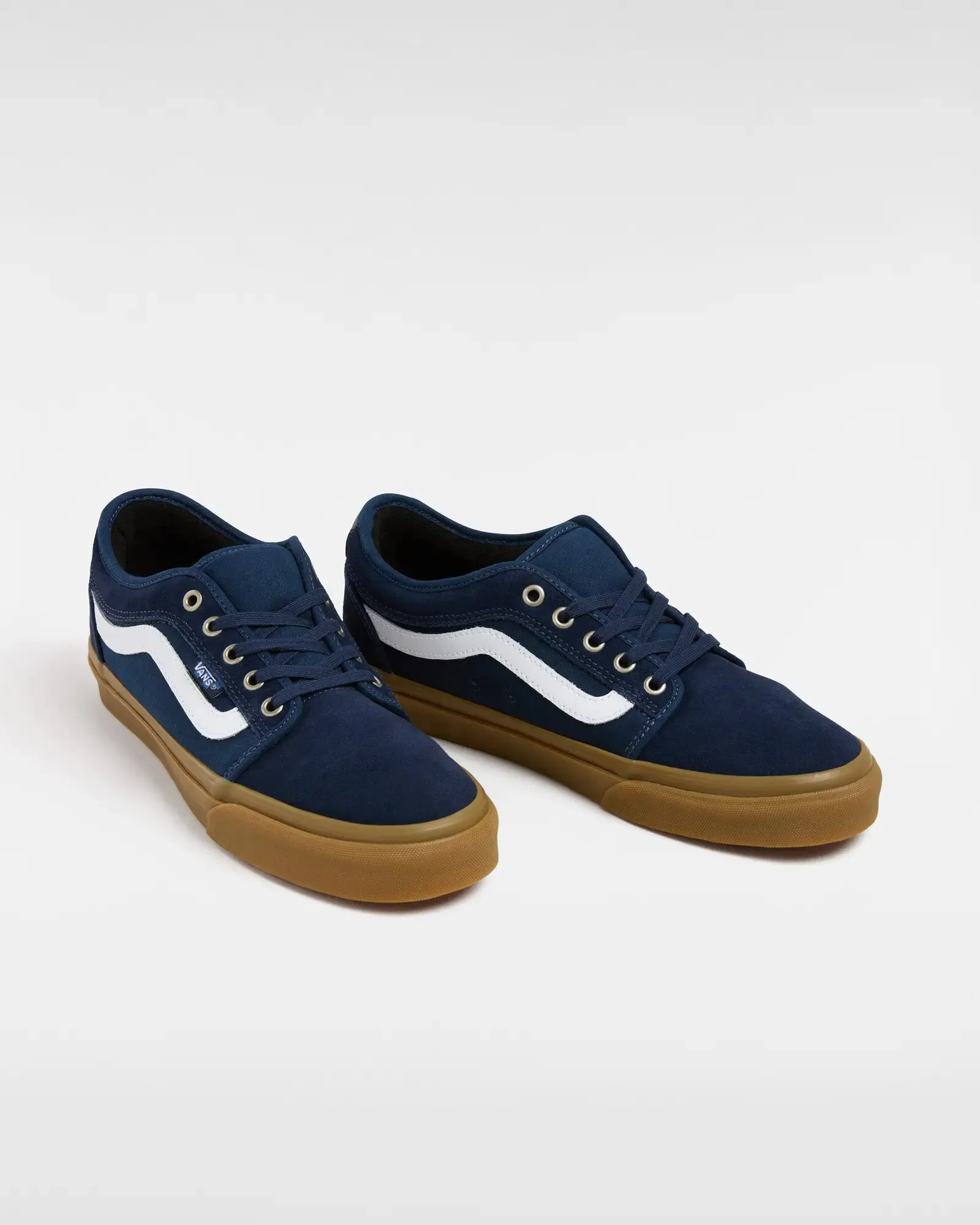 Chukka Low Sidestripe Shoes in Navy & Gum