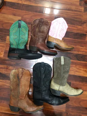 G0077 Vintage Cow Boy Boots - 25 pieces