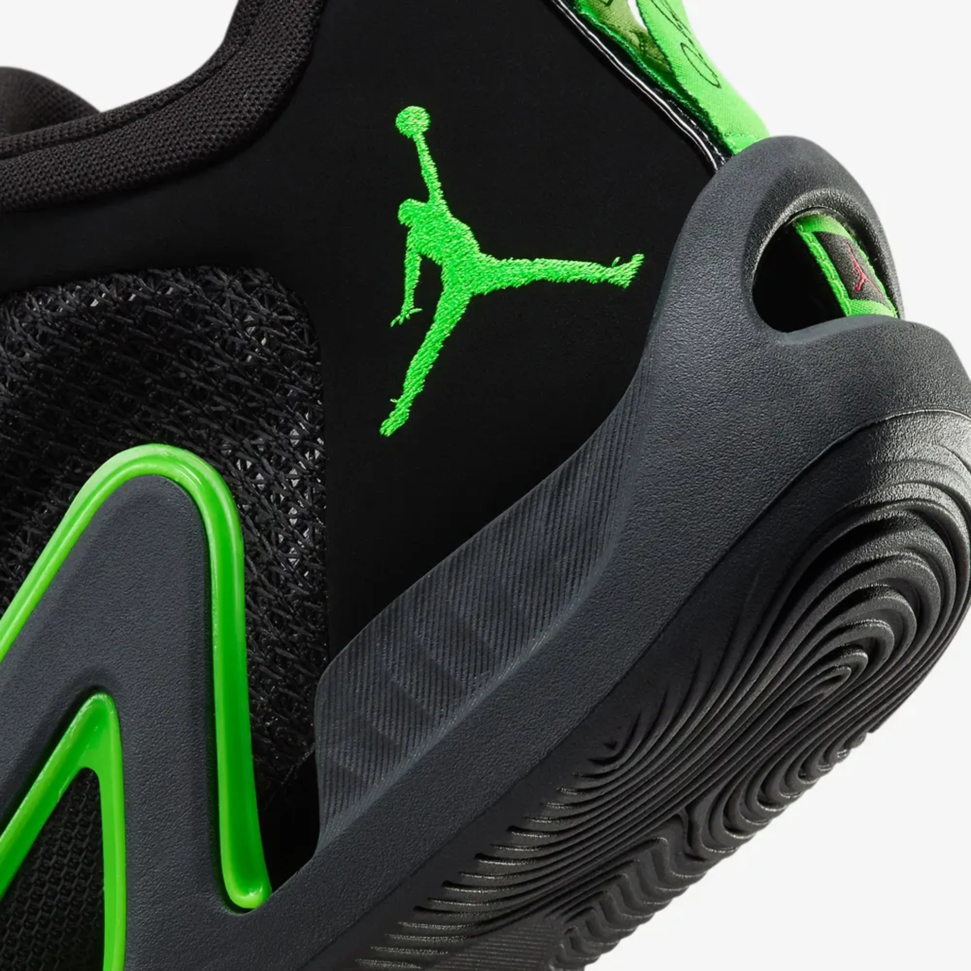 Jordan | TATUM 1 "HOME TEAM" PF  { BLACK/GREEN STRIKE-ANTHRACITE