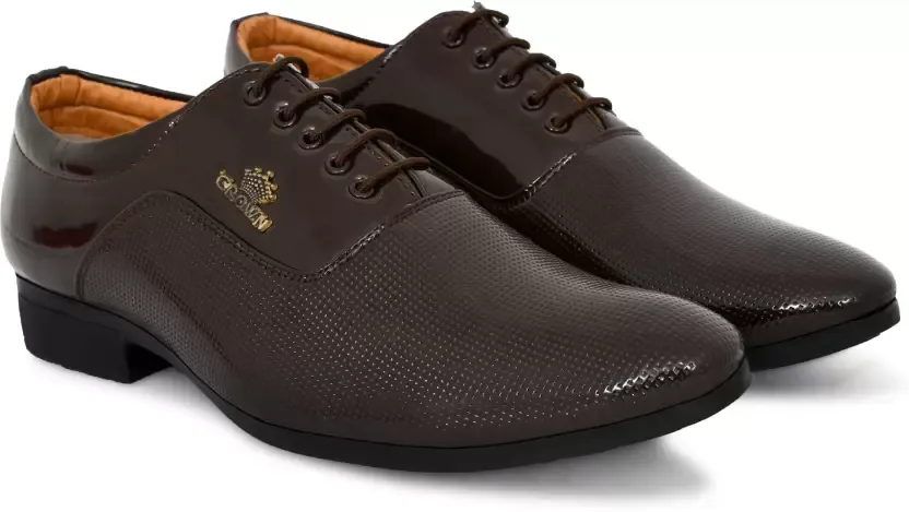 Men's Elegant Brown Lace-Up Shoes for Casual and Formal Wear