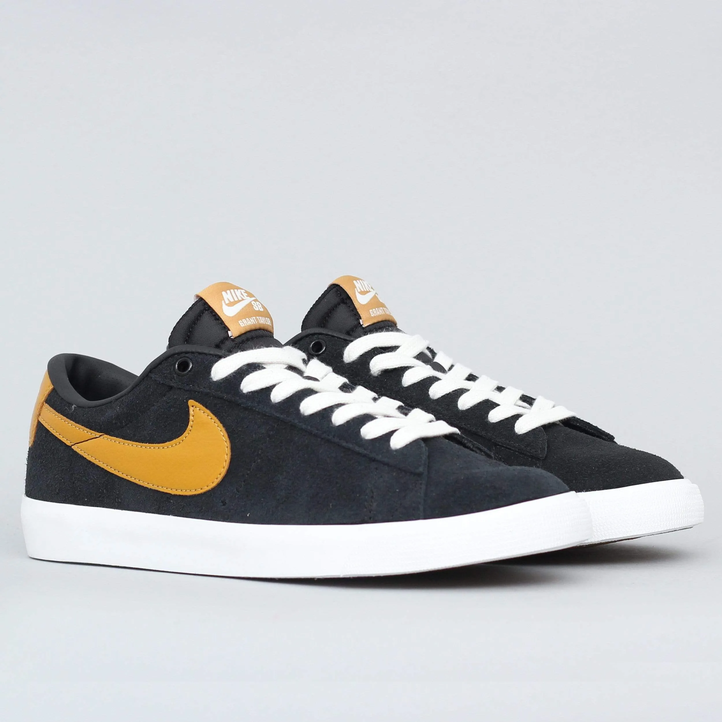 Nike SB Blazer Low GT Shoes Black / Wheat - Summit White