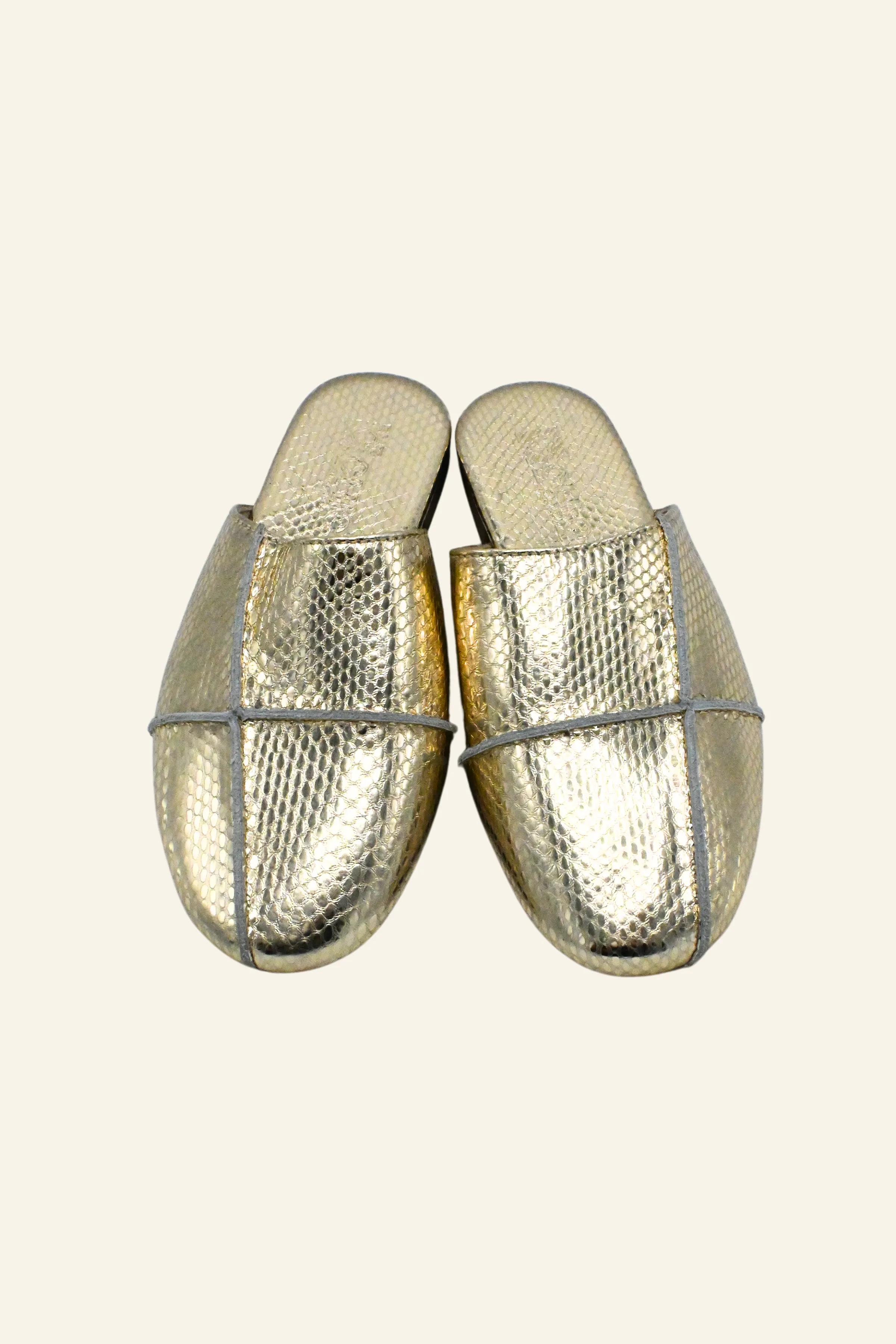 Pattern Golden Leather Slippers