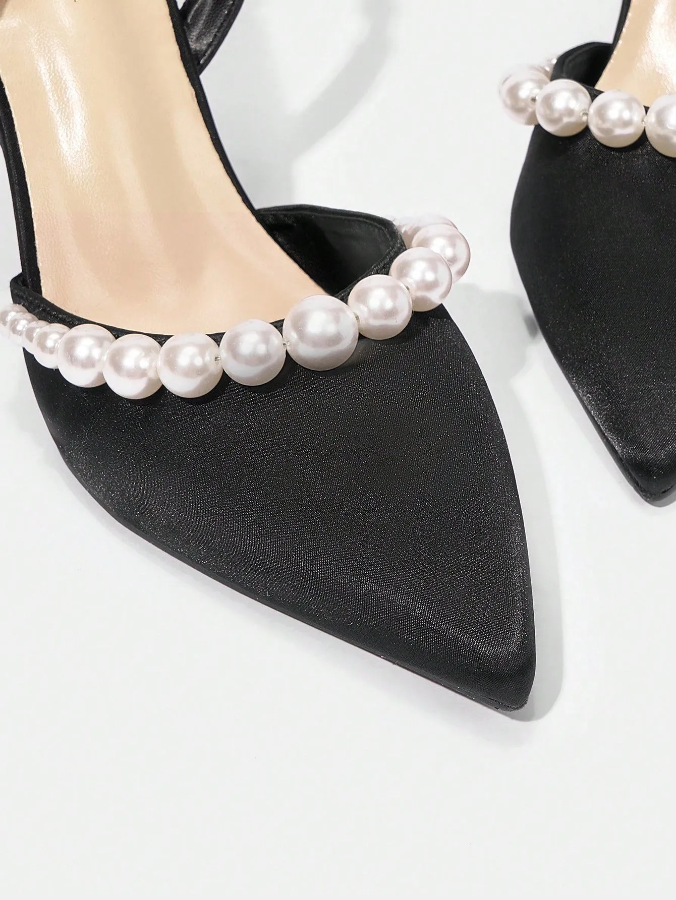 Pointed Toe & Stiletto Heel & Pearl Decor Elegant Women's High Heel Shoes