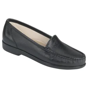 SAS Women's Simplify Slip-On Loafer in Black Wide