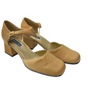 Shoes Heels Block By Bakers Shoes In Gold, Size: 10