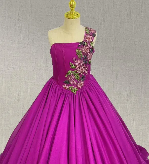 Stunning Preteen Romantic Purple Open Back Evening Gown