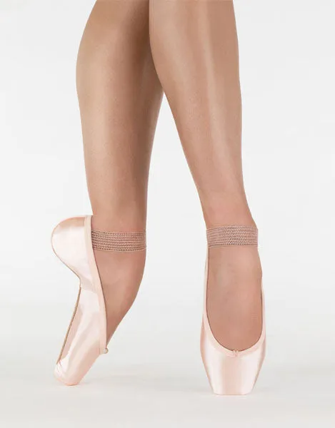 Suffolk Status Pink Pointe Shoes