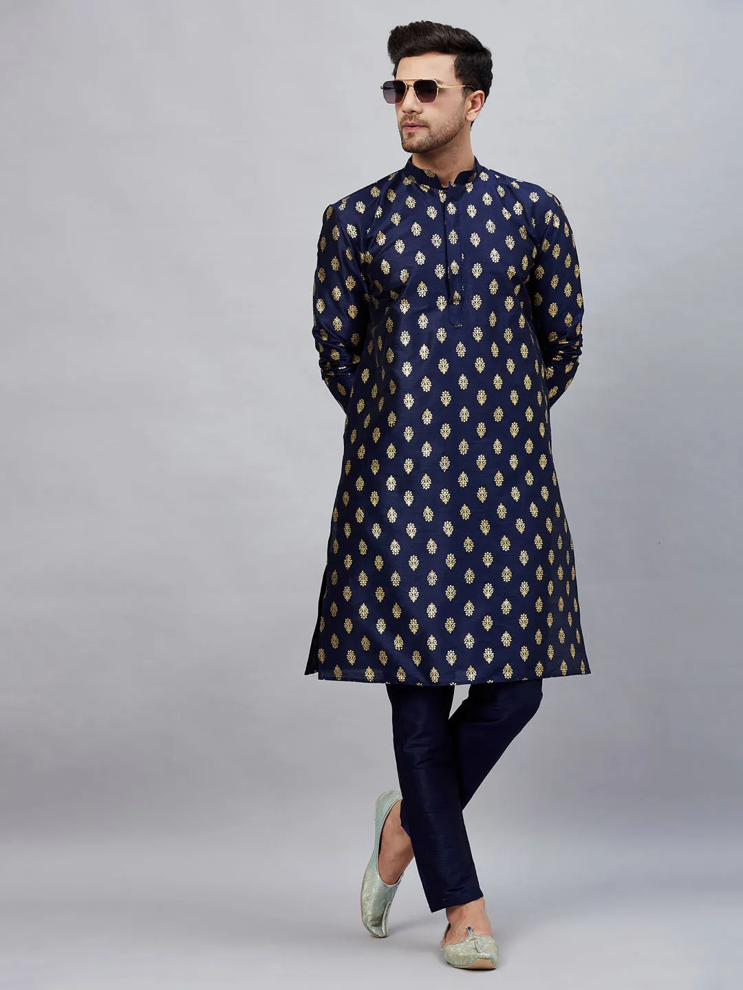 VASTRAMAY Men's Navy Blue Silk Blend Kurta