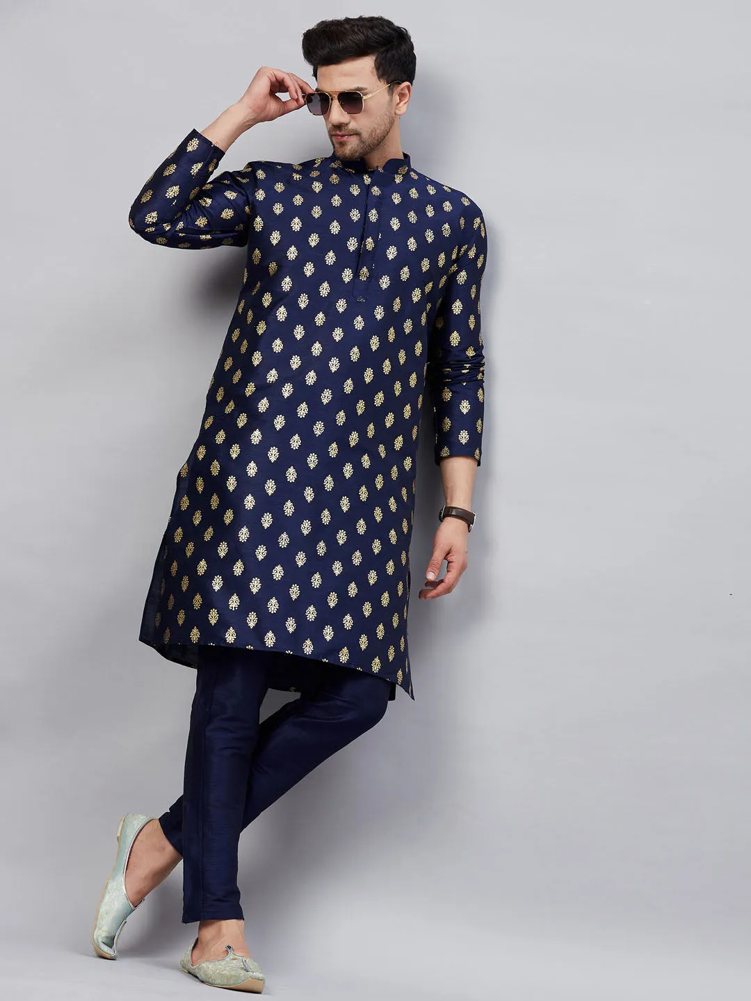 VASTRAMAY Men's Navy Blue Silk Blend Kurta