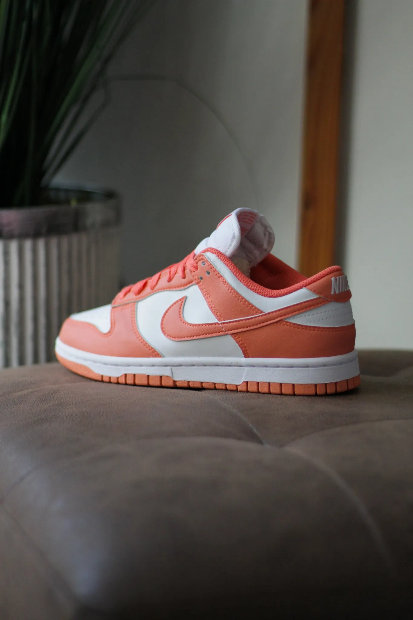 W DUNK LOW NEXT NATURE "LT WILD MANGO"