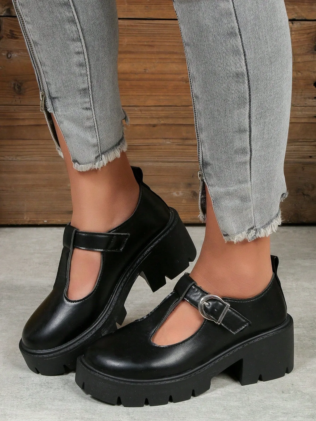 Wedge High Heel Shoes with Thick Sole and Black Color for Work