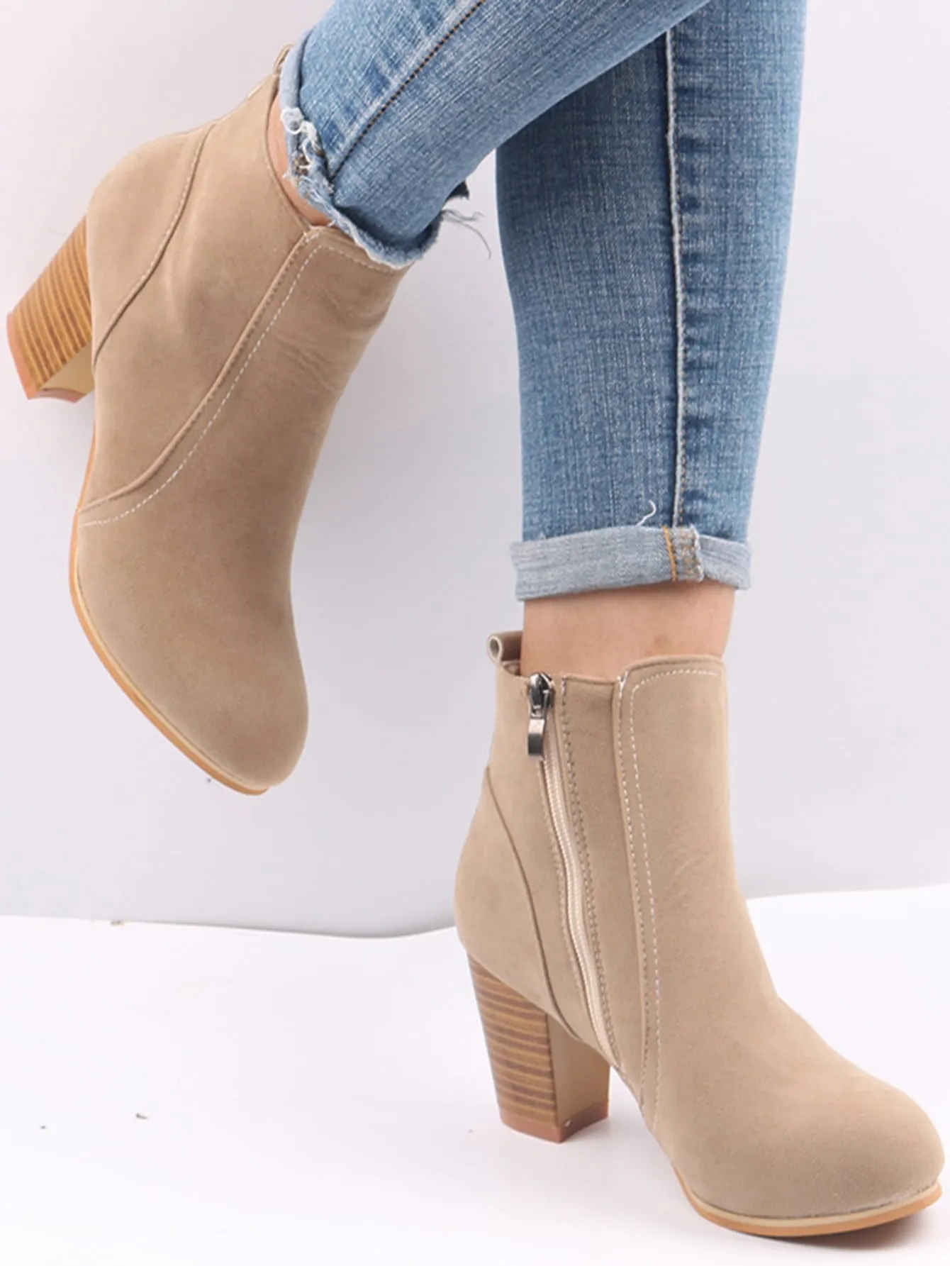 Women Faux Suede Zip Side Boots, Round Toe Chunky Heeled Classic Boots